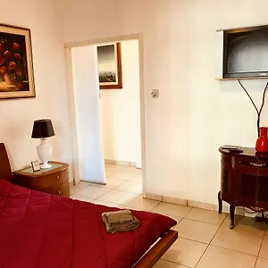  Apartment Tl Arance E Rose